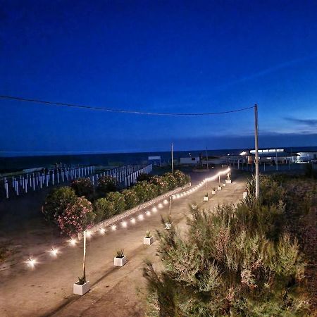 Beach Suites - By Lido Scalzone Castel Volturno Eksteriør billede