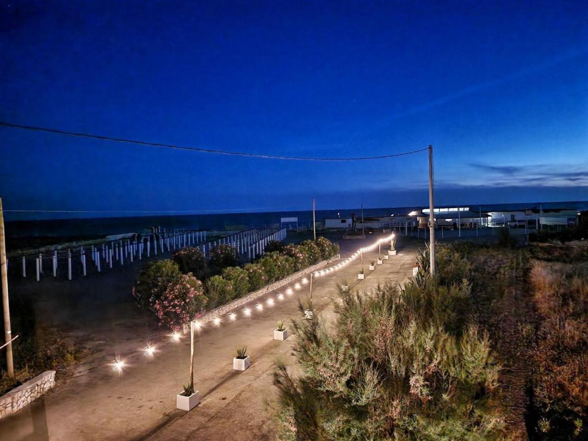 Beach Suites - By Lido Scalzone Castel Volturno Eksteriør billede