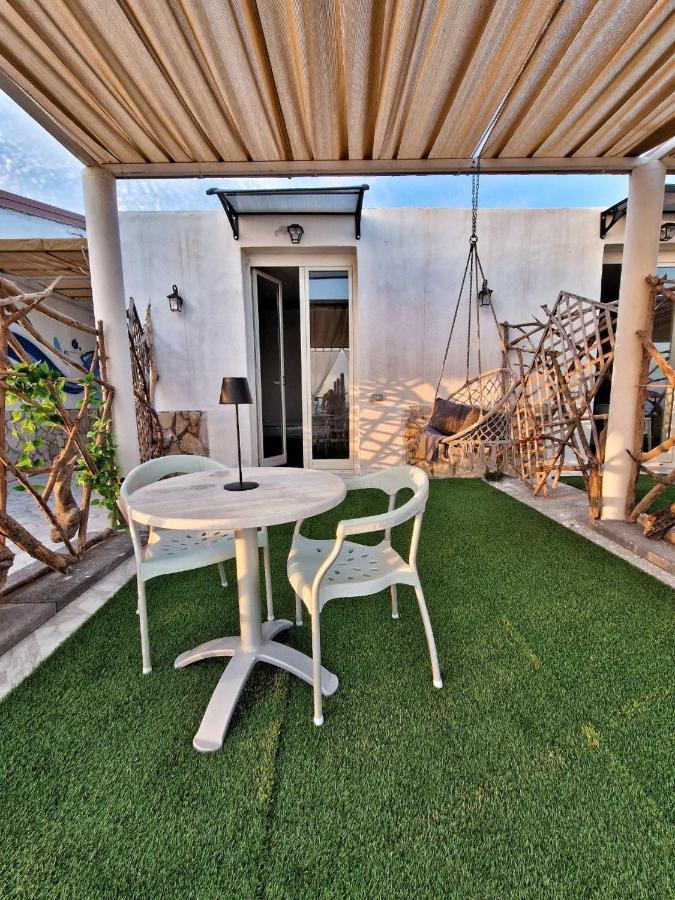 Beach Suites - By Lido Scalzone Castel Volturno Eksteriør billede