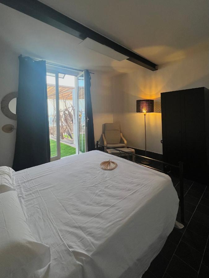 Beach Suites - By Lido Scalzone Castel Volturno Eksteriør billede