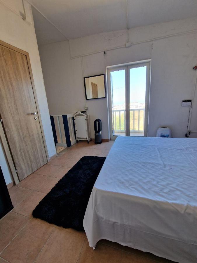 Beach Suites - By Lido Scalzone Castel Volturno Eksteriør billede
